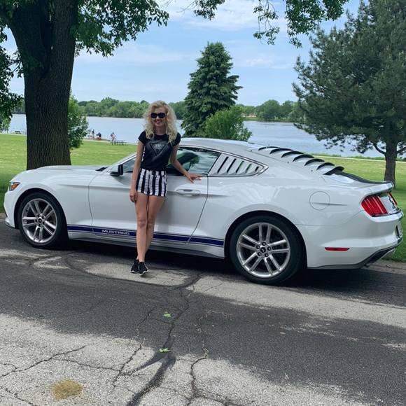 Meet your Posher, Ashley - Picture 1 of 1